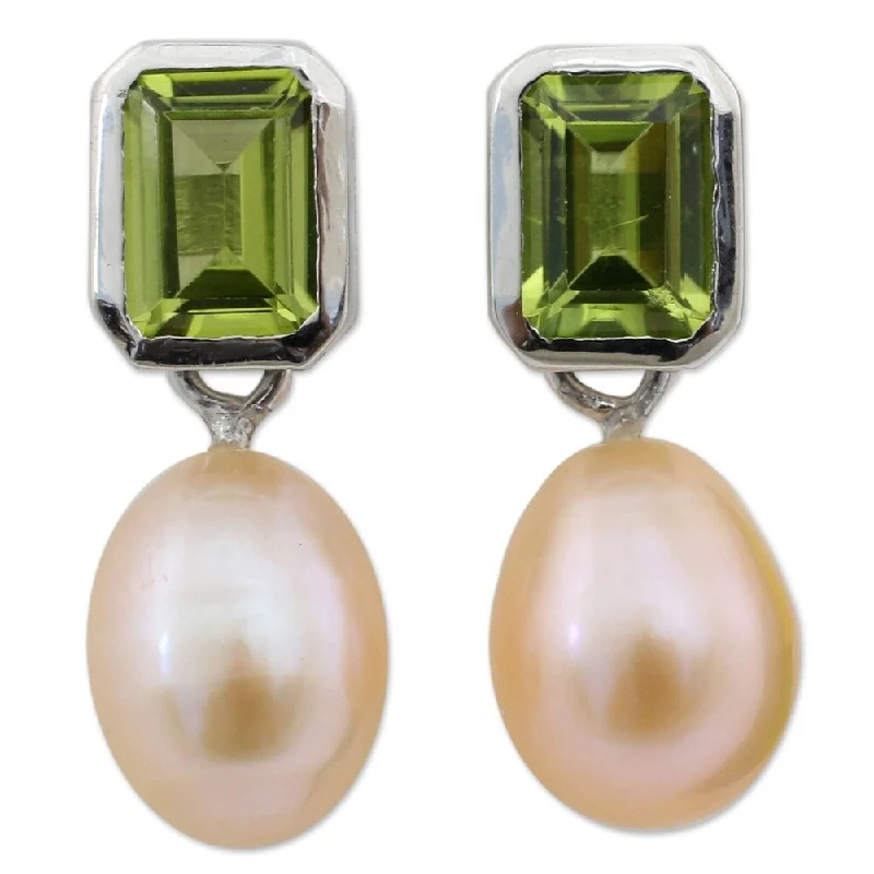 Handmade Pearl and Peridot Attraction Dangle Earrings (Thailand)