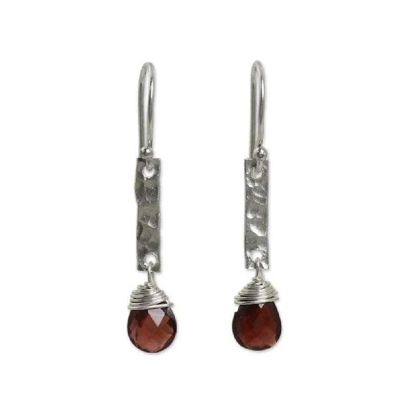 Handmade Sterling Silver 'Enchanted Love' Garnet Earrings (Thailand) - 8' x 10'