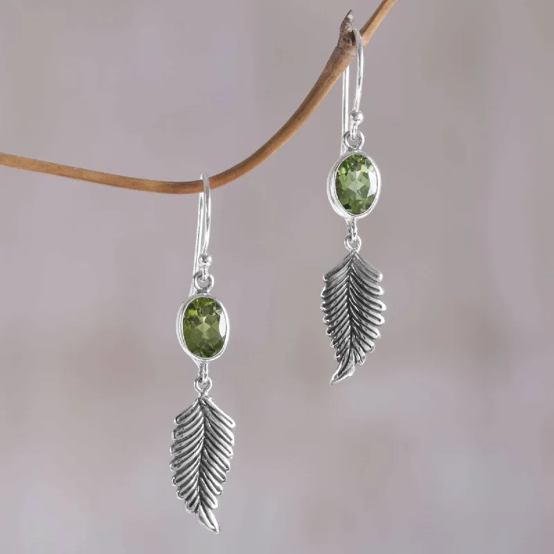 Handmade Sterling Silver Passionate Hope Peridot Earrings (Indonesia) - 1.8*0.3