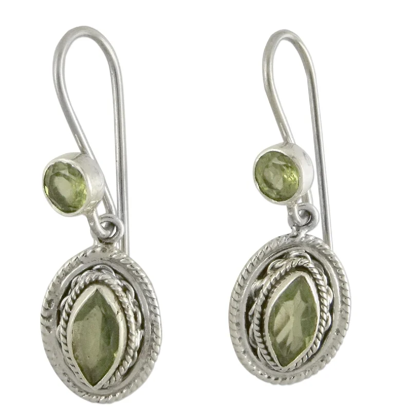 Handmade Sterling Silver 'Springtime Muse' Peridot Dangle Earrings (India)