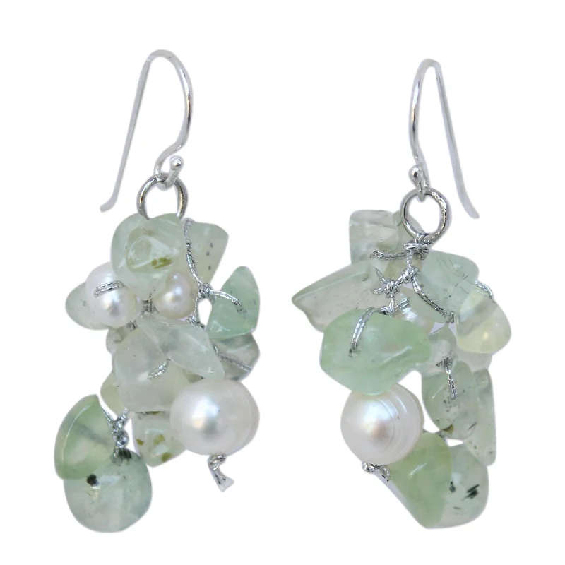 Sterling Silver 'Whisper' Prehnite Pearl Earrings (3-7 mm) (Thailand) - 0.8"x1.8"